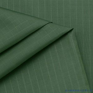 Light Weight 210t Rip Stop Nylon Taffeta Down Jacket Lining Coated Fabric